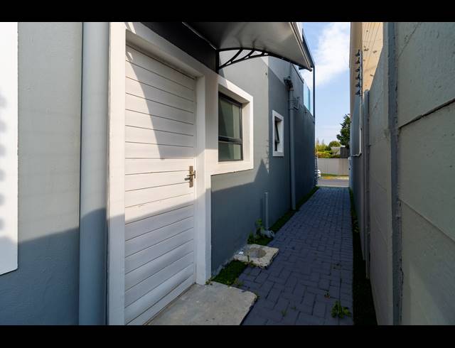 4 BEDROOM SEMI DETACHED TO LET IN PARKLANDS